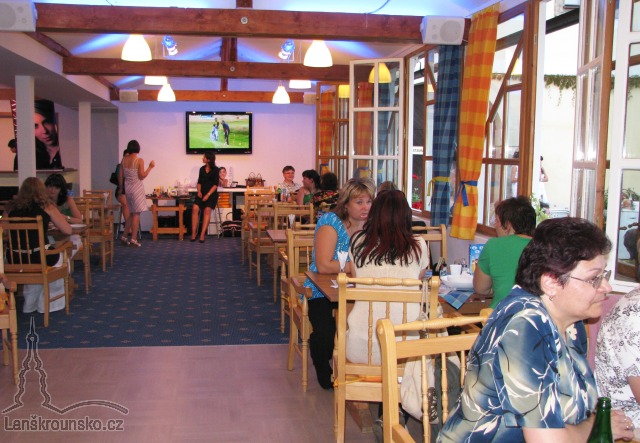 15 Interier restaurace U Pastyre.jpg